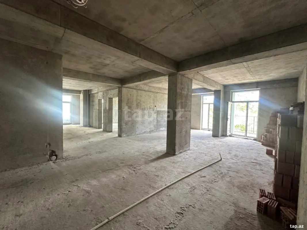 Satılır 3 otaqlı yeni tikili 147 m²