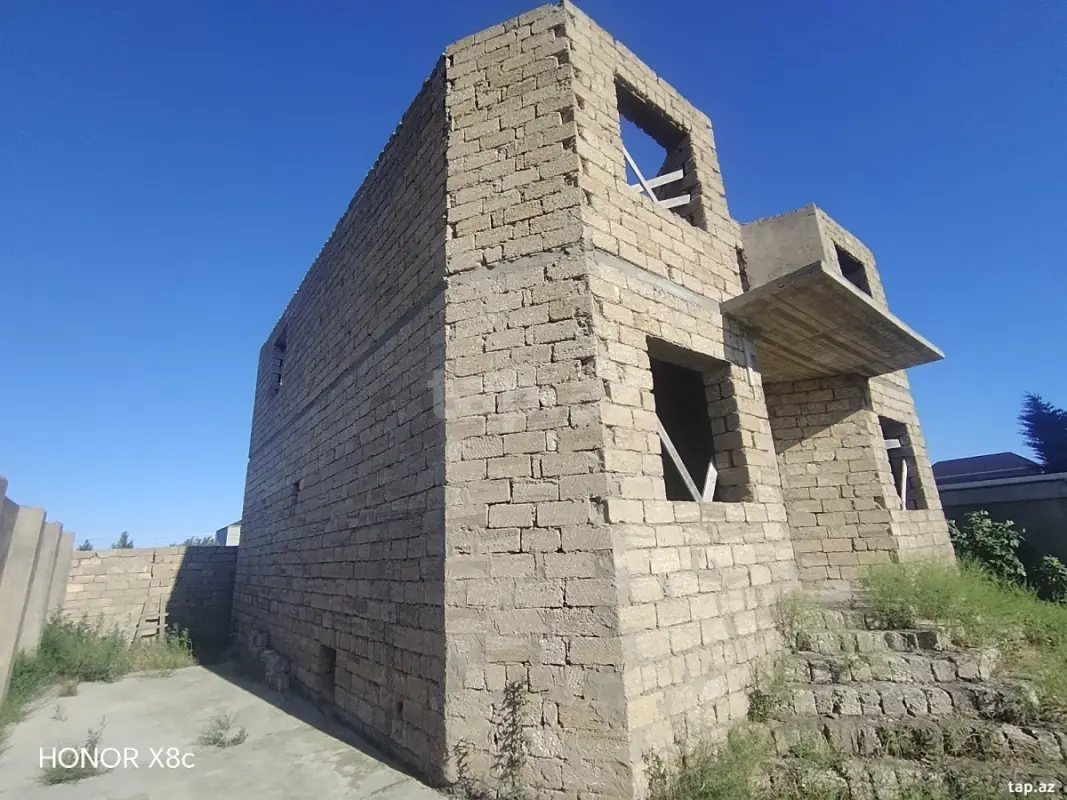 Satılır 5 otaqlı həyət evi 90 m²
