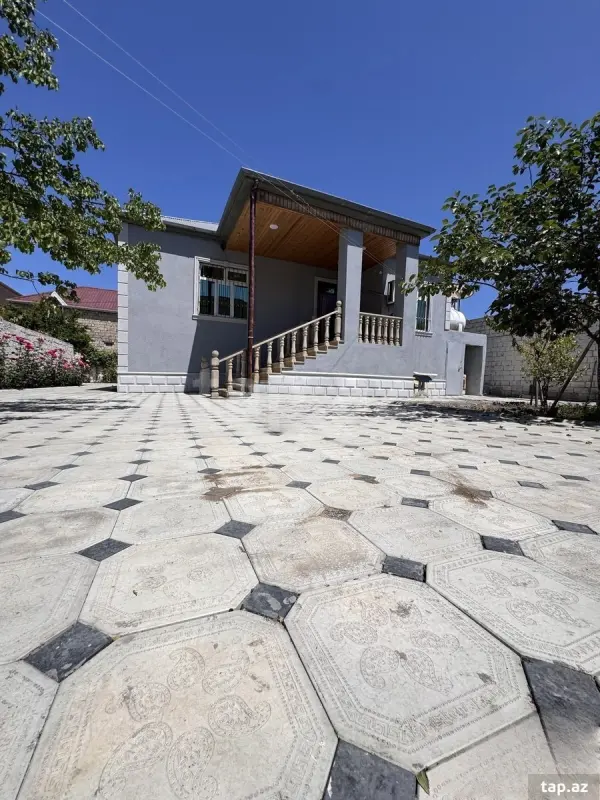Satılır 3 otaqlı həyət evi 170 m²