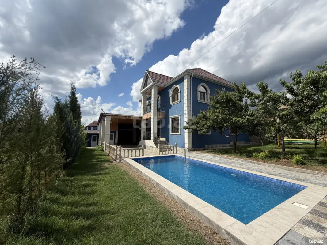 Kirayə verilir 5 otaqlı həyət evi 255 m²