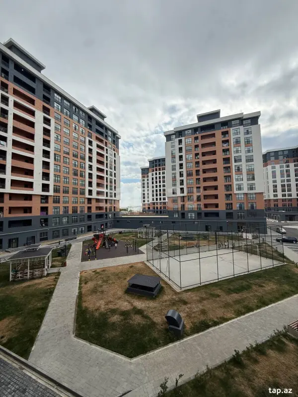 Satılır 2 otaqlı yeni tikili 72 m²