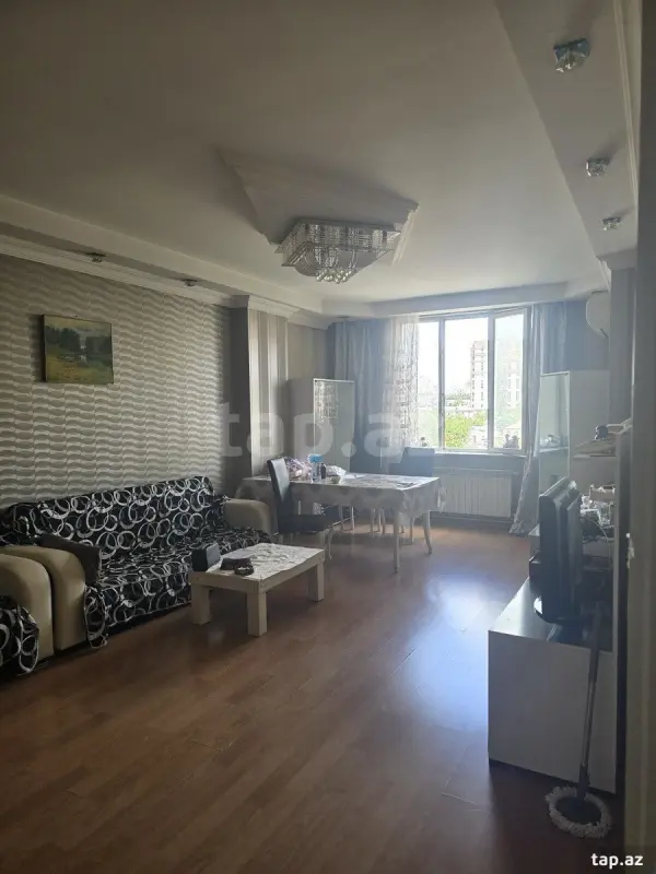 Satılır 3 otaqlı yeni tikili 100 m²