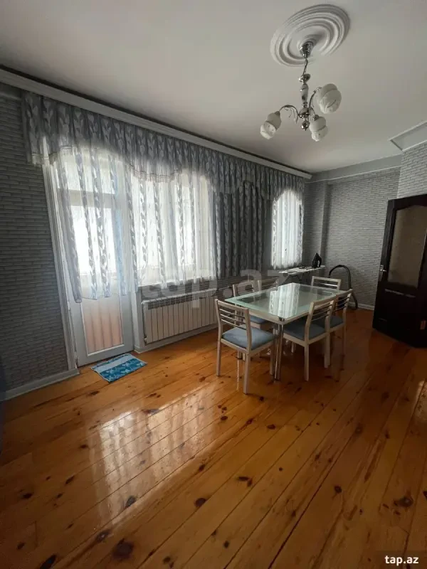 Kirayə verilir 3 otaqlı yeni tikili 100 m²