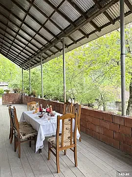 Kirayə verilir 4 otaqlı həyət evi 96 m² — Şəki 4 otaq 96.00 m²