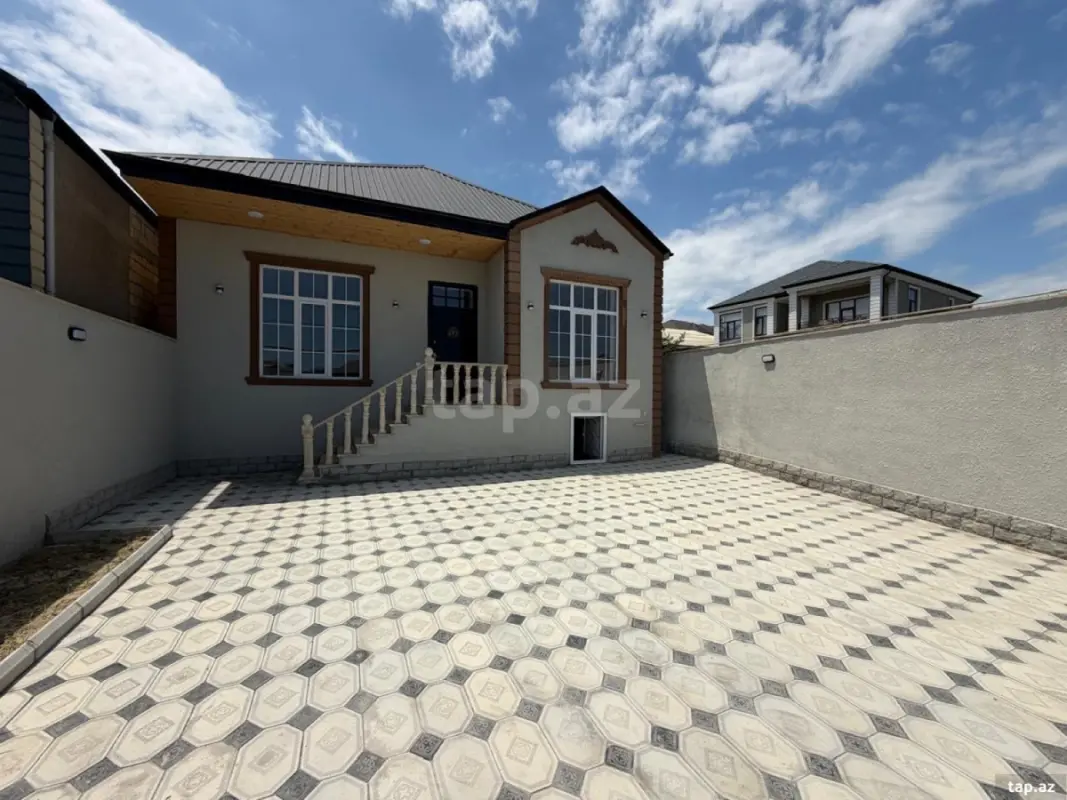 Satılır 4 otaqlı həyət evi 115 m²