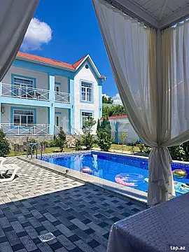 Kirayə verilir 5 otaqlı həyət evi 250 m² — Qəbələ 5 otaq 250.00 m²