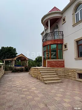 Kirayə verilir 5 otaqlı həyət evi 250 m² — Bakı 5 otaq 250.00 m²