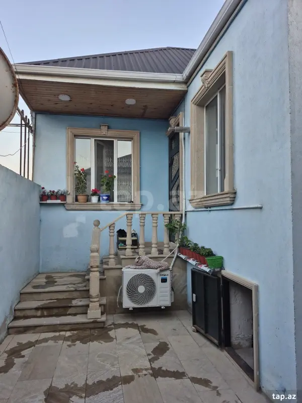 Satılır 3 otaqlı həyət evi 150 m²