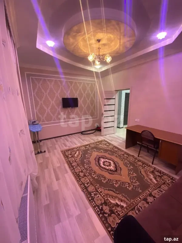 Kirayə verilir 2 otaqlı yeni tikili 70 m²