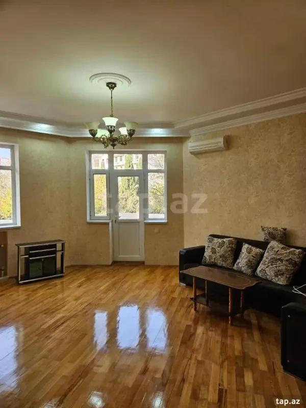 Satılır 3 otaqlı yeni tikili 138 m²