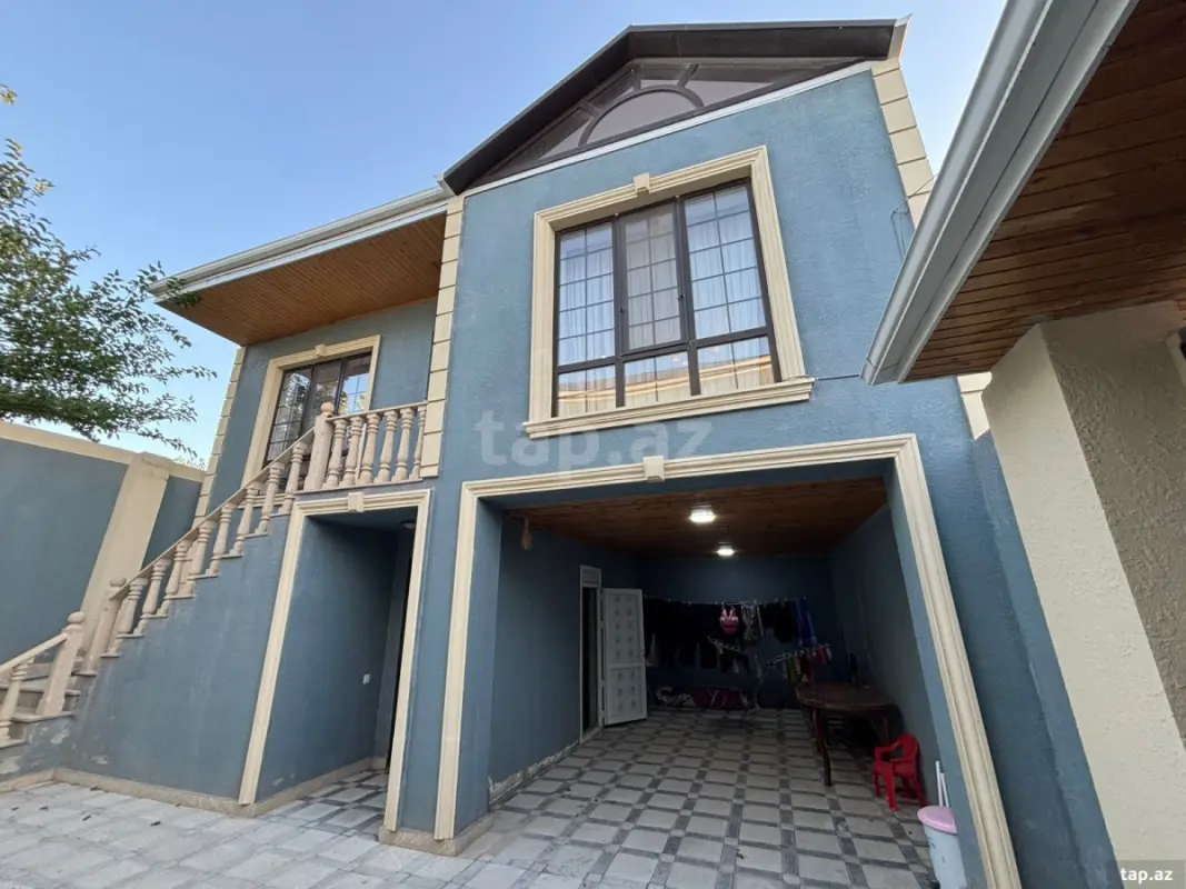 Satılır 4 otaqlı həyət evi 140 m²