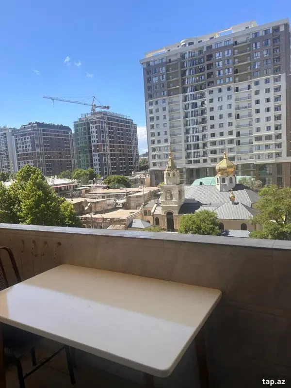 Kirayə verilir 2 otaqlı yeni tikili 60 m²