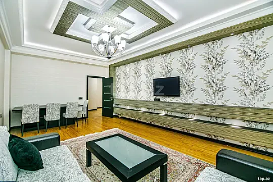 Kirayə verilir 3 otaqlı yeni tikili 132 m² — Bakı, İnşaatçılar 3 otaq 132.00 m²