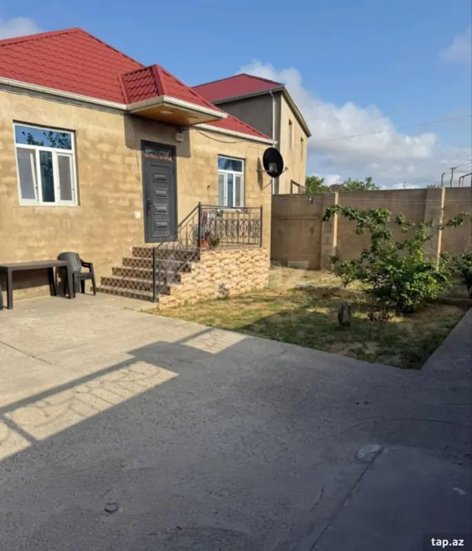 Satılır 4 otaqlı həyət evi 110 m²