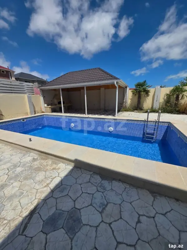 Satılır 4 otaqlı həyət evi 120 m²