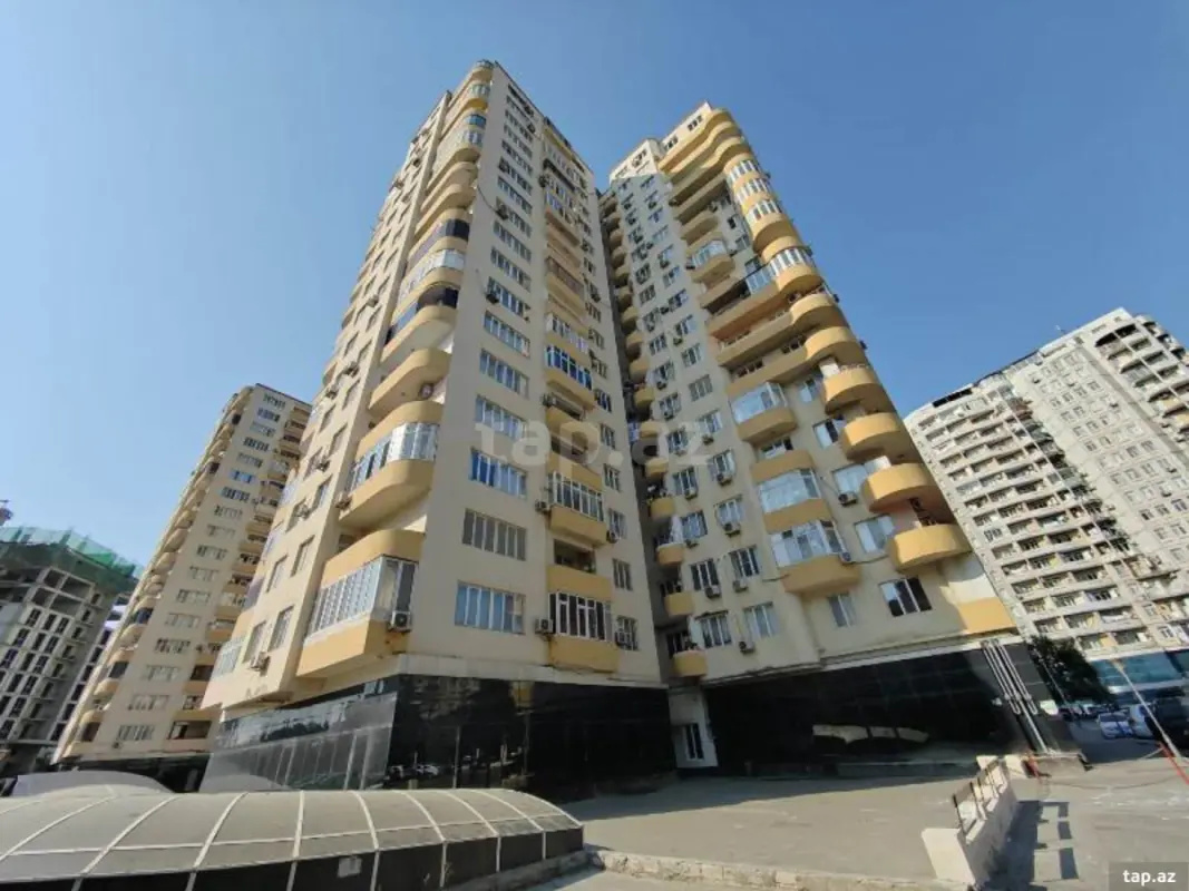 Satılır 2 otaqlı yeni tikili 70 m²