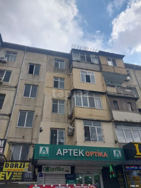 Satılır 2 otaqlı mənzil 42 m²