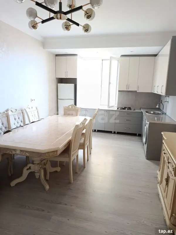 Kirayə verilir 3 otaqlı yeni tikili 70 m²