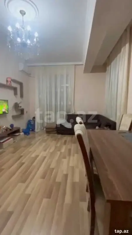 Kirayə verilir 3 otaqlı yeni tikili 114 m²