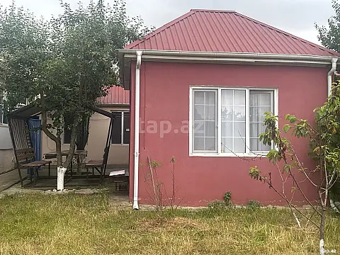 Kirayə verilir 3 otaqlı həyət evi 56 m² — Quba 3 otaq 56.00 m²
