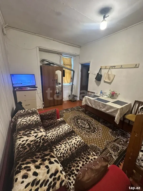 Kirayə verilir 1 otaqlı həyət evi 30 m²