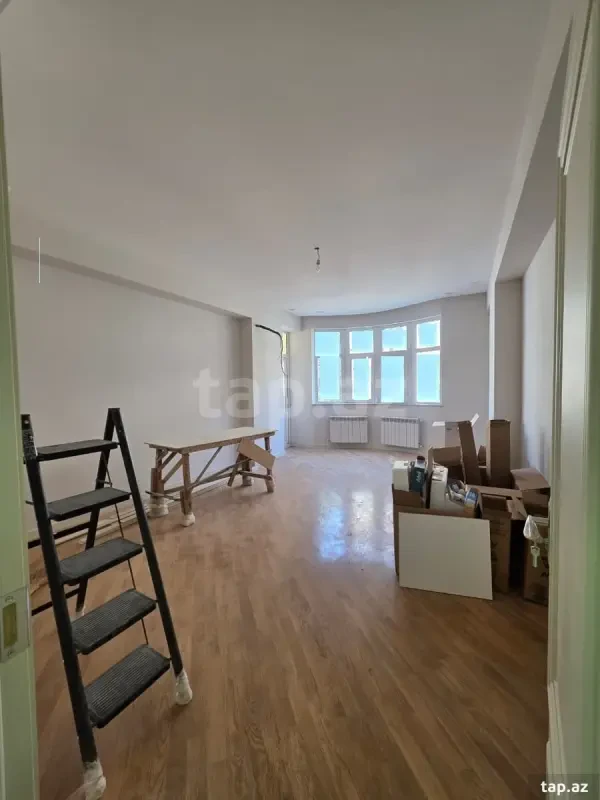 Satılır 2 otaqlı yeni tikili 90 m²