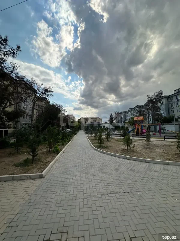 Satılır 2 otaqlı mənzil 45 m²
