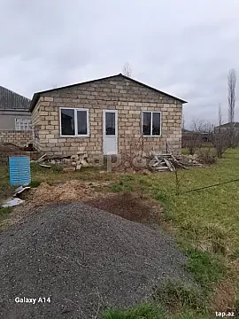 Satılır 4 otaqlı həyət evi 180 m² — Xaçmaz 4 otaq 180.00 m²