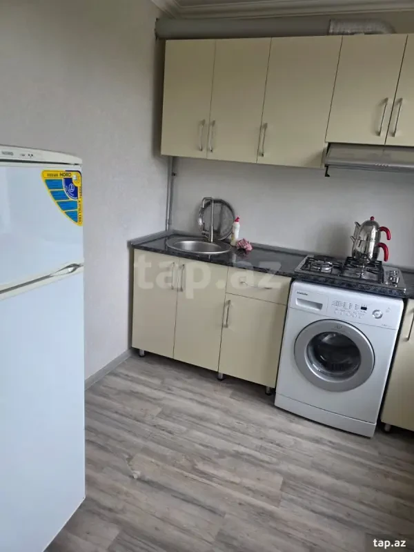 Kirayə verilir 1 otaqlı mənzil 40 m²