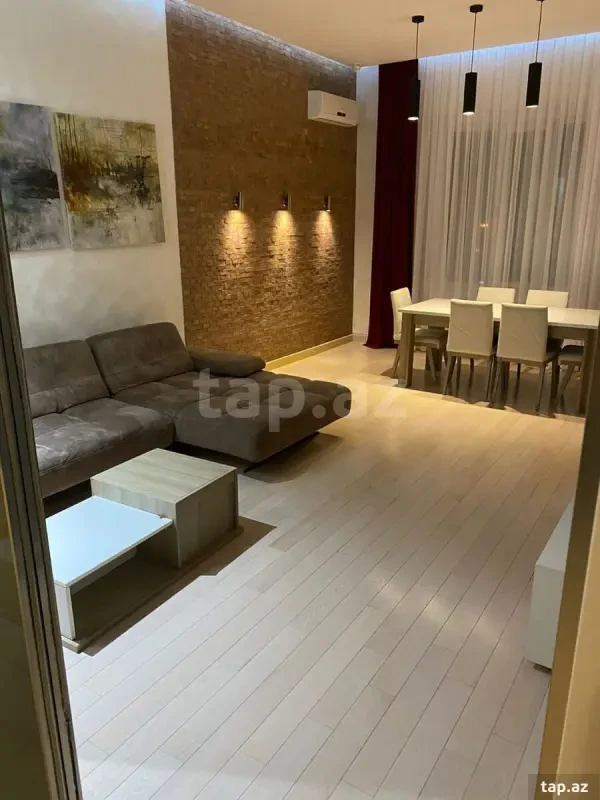 Kirayə verilir 3 otaqlı yeni tikili 206 m²