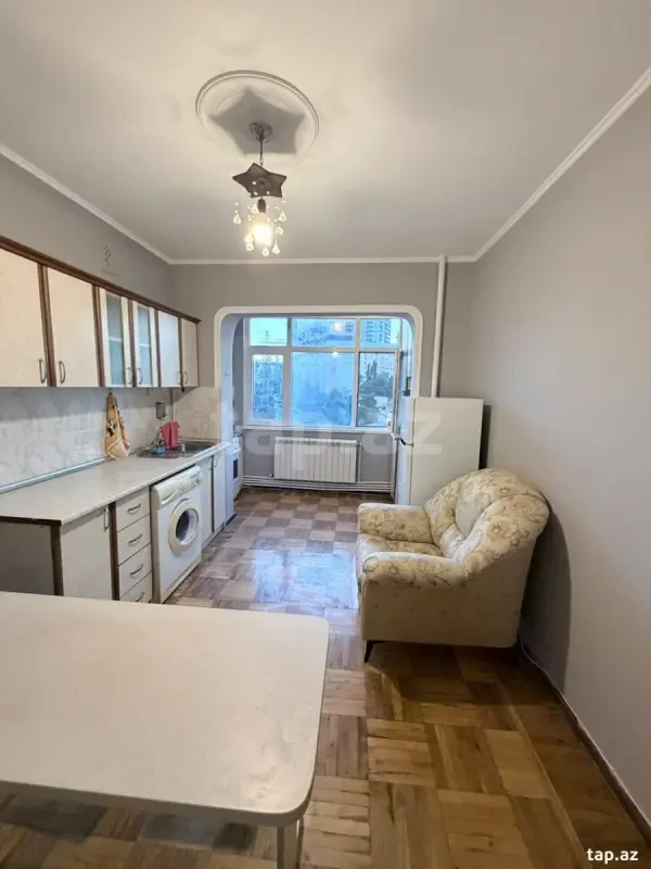 Kirayə verilir 2 otaqlı mənzil 60 m²