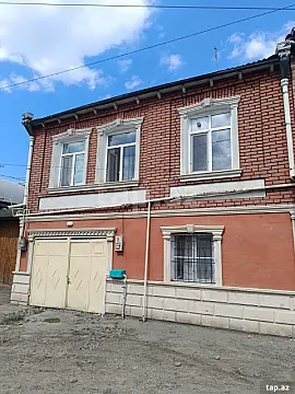 Satılır 6 otaqlı həyət evi 150 m² — Gəncə 6 otaq 150.00 m²