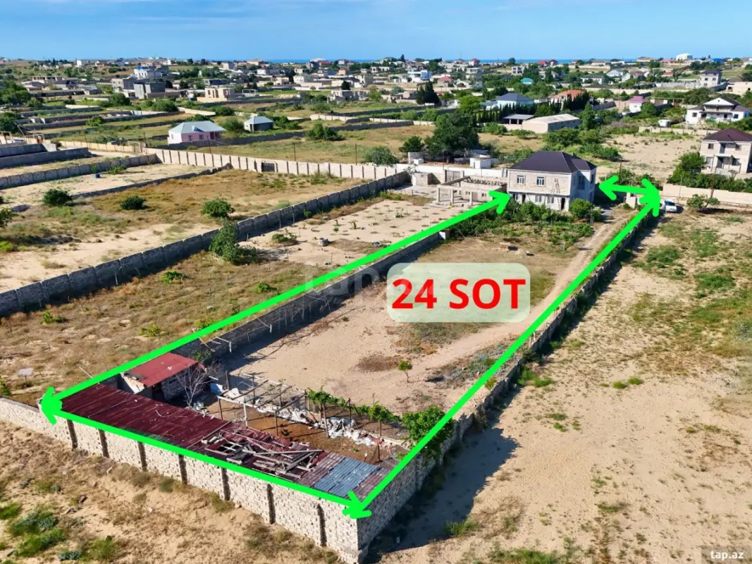 Satılır 8 otaqlı həyət evi 324 m²