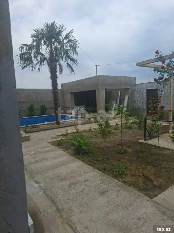 Satılır 3 otaqlı həyət evi 100 m²