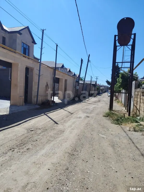 Satılır 5 otaqlı həyət evi 150 m²
