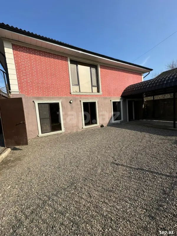 Satılır 5 otaqlı həyət evi 110 m²