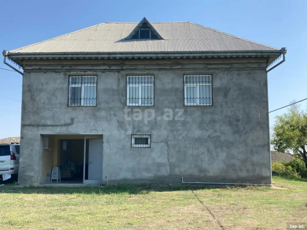 Satılır 3 otaqlı həyət evi 110 m²