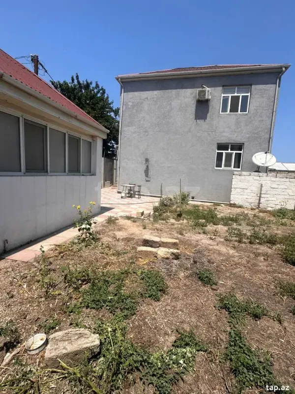 Satılır 4 otaqlı həyət evi 160 m²