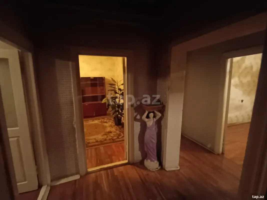 Satılır 3 otaqlı mənzil 68.7 m²