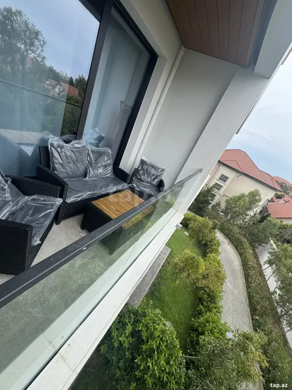Kirayə verilir 3 otaqlı yeni tikili 96 m²