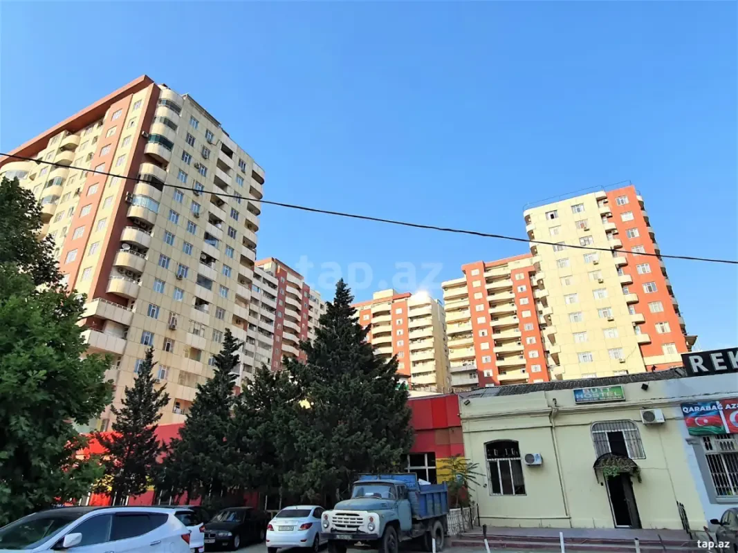 Kirayə verilir 3 otaqlı yeni tikili 100 m²