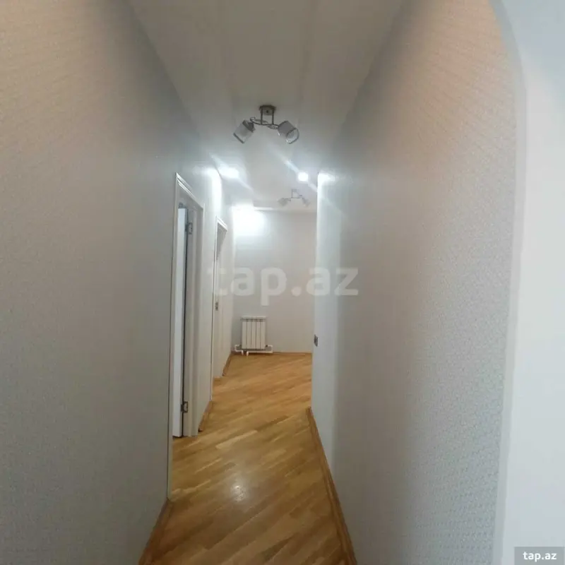 Satılır 3 otaqlı yeni tikili 115 m²