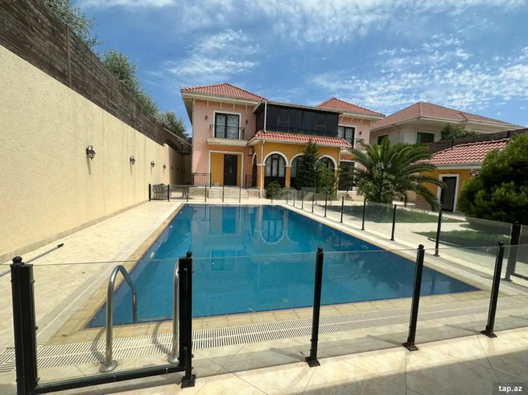 Satılır 6 otaqlı həyət evi 500 m²