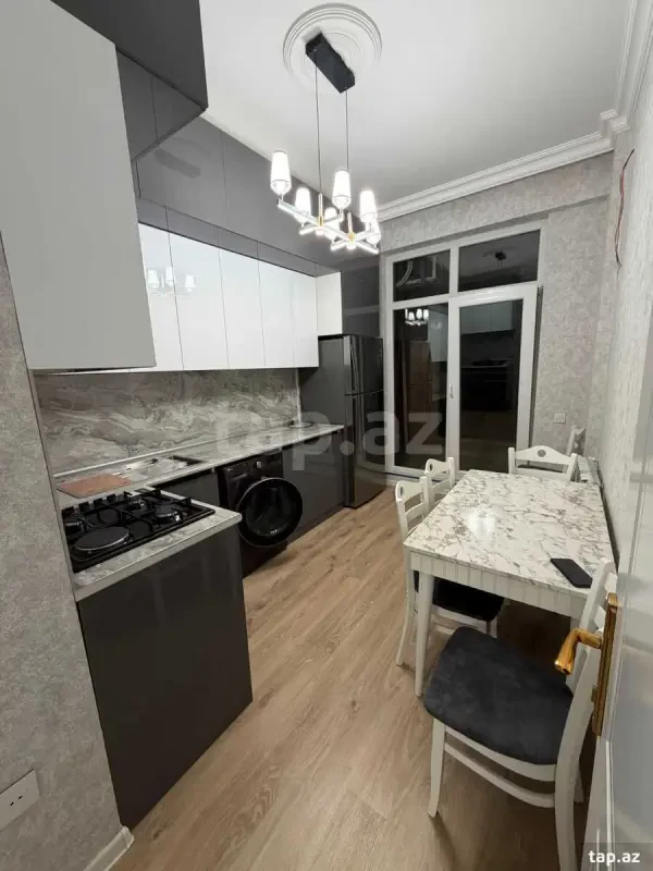 Kirayə verilir 2 otaqlı yeni tikili 75 m²