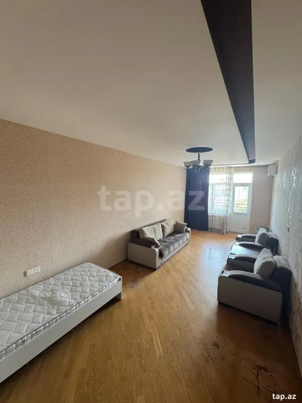 Kirayə verilir 3 otaqlı yeni tikili 120 m²