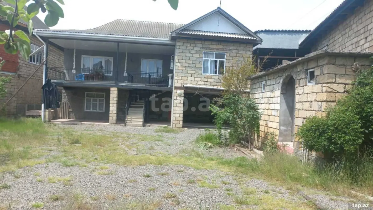 Satılır 5 otaqlı həyət evi 110 m²
