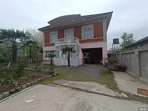 Satılır 4 otaqlı həyət evi 356 m² — Lənkəran 4 otaq 356.00 m²