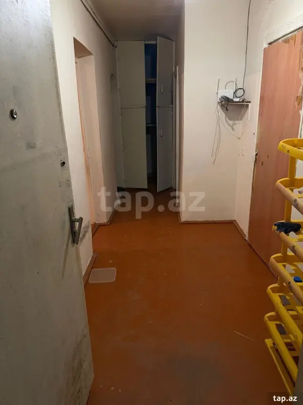 Satılır 4 otaqlı mənzil 82 m²