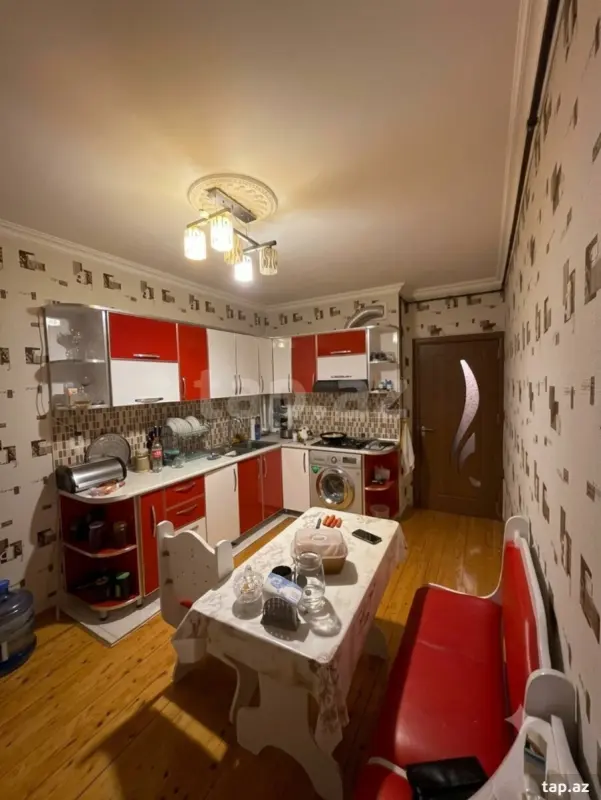 Kirayə verilir 2 otaqlı yeni tikili 75 m²