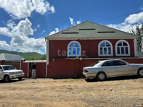 Satılır 6 otaqlı həyət evi 165 m² — Gədəbəy 6 otaq 165.00 m²